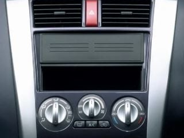 Mitsubishi Colt Plus